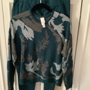 LIKE NEW  quality knit BEAUTIFUL COLOR  Pant&Sweater set